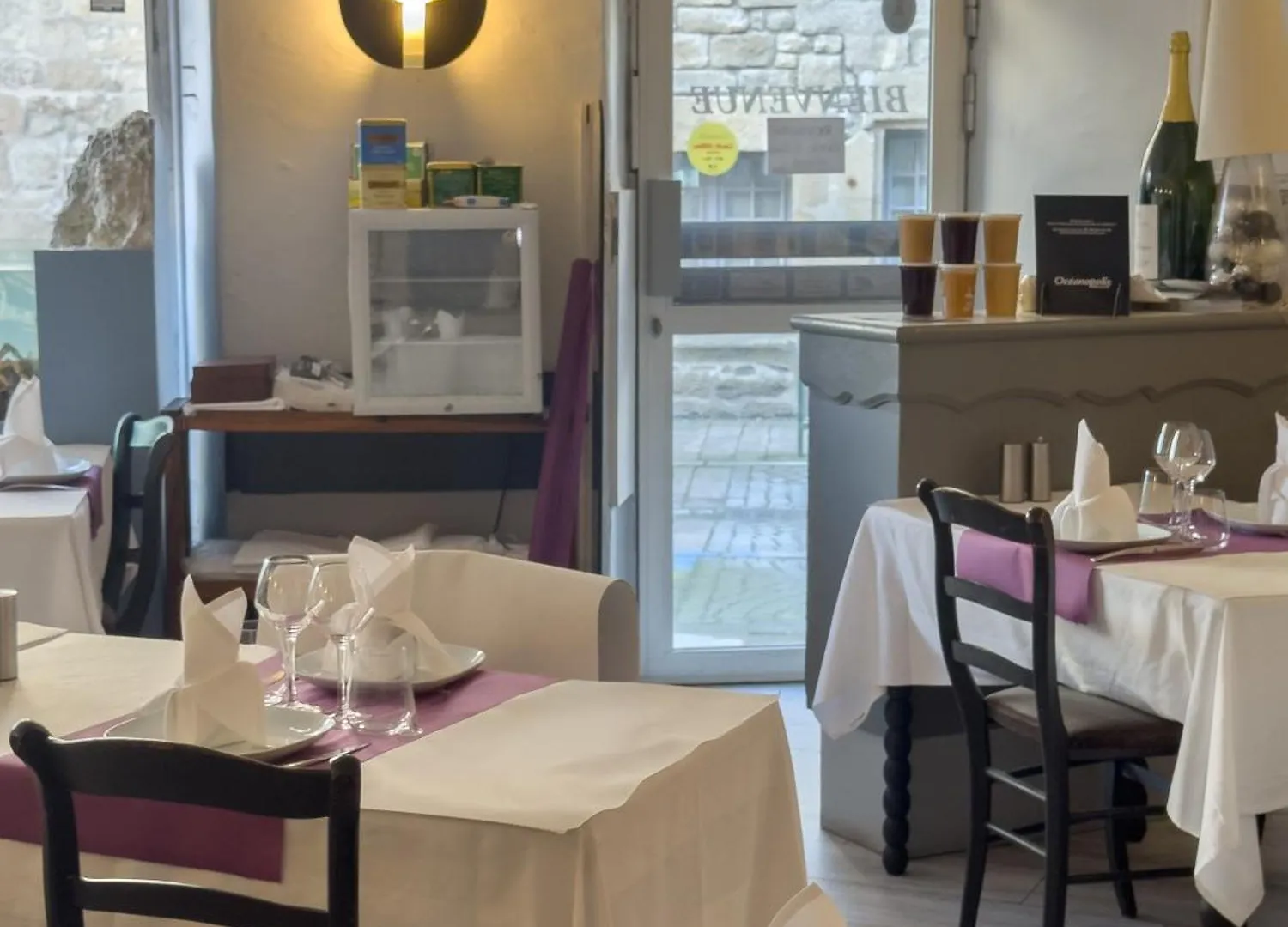Logis Hotel Les Chardons Bleus Restaurant Le Bistrot De La Mer Roscoff