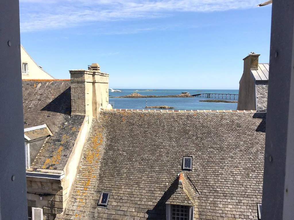 Logis Hotel Les Chardons Bleus Restaurant Le Bistrot De La Mer Roscoff