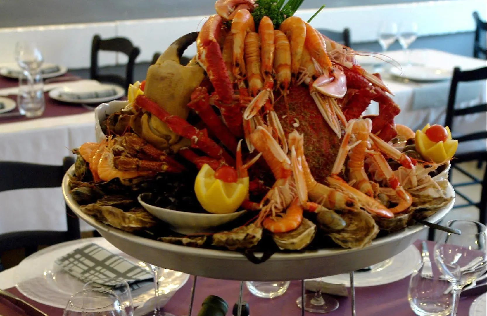 Logis Hotel Les Chardons Bleus Restaurant Le Bistrot De La Mer Roscoff 2*,  France