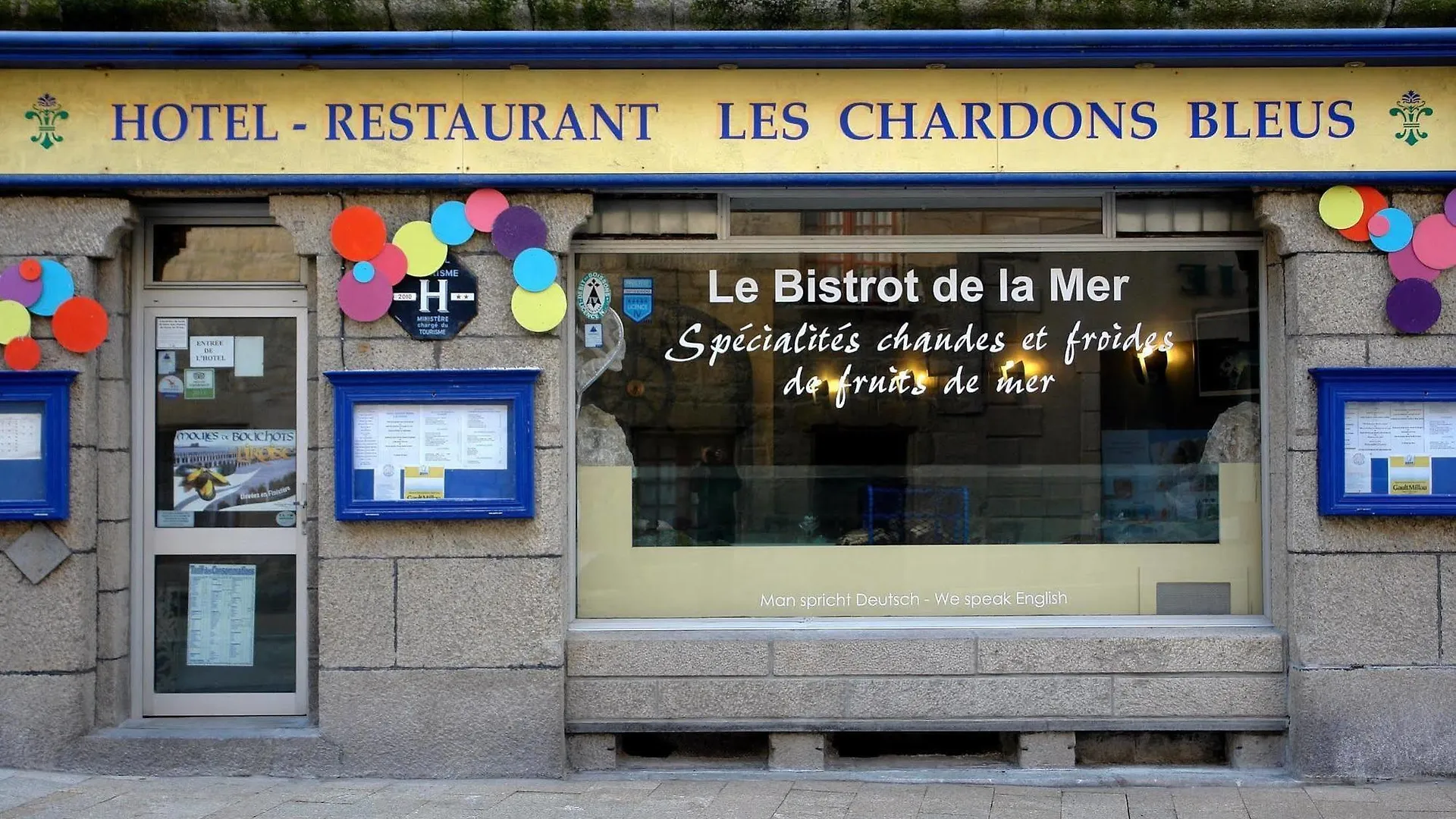 Logis Hotel Les Chardons Bleus Restaurant Le Bistrot De La Mer Roscoff