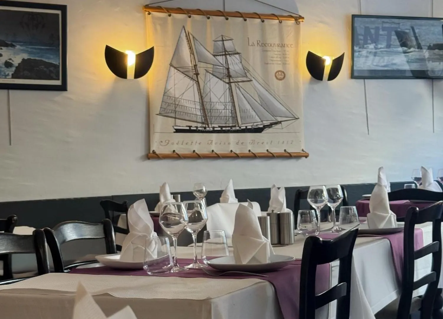 Logis Hotel Les Chardons Bleus Restaurant Le Bistrot De La Mer Roscoff